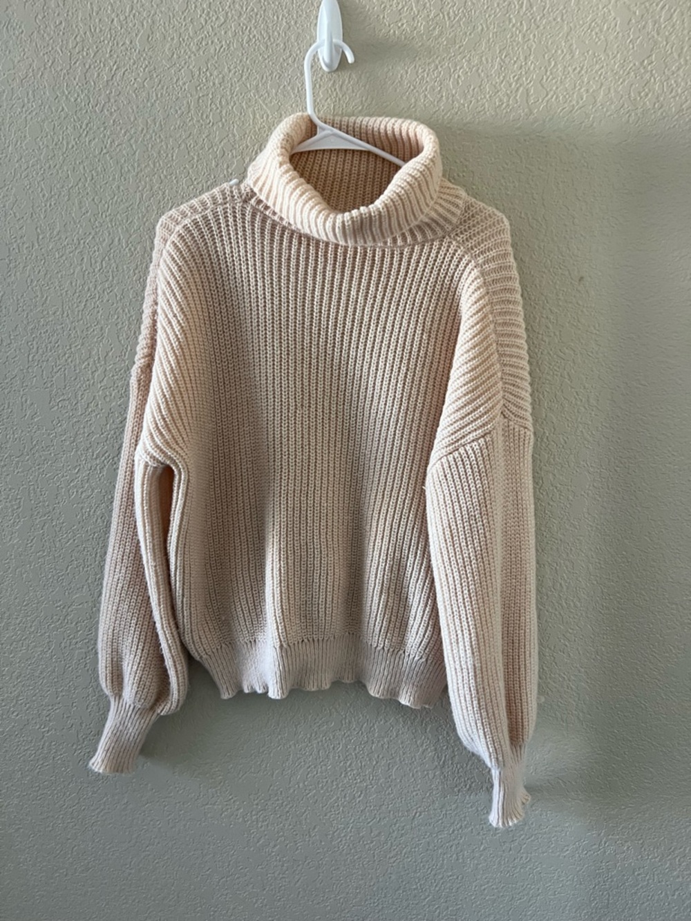 SHEIN Cream Ribbed Turtleneck Sweater